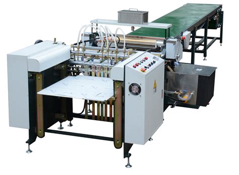 automatic gluing machine